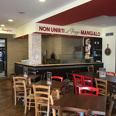 Rosso Di Sera Couette-café Citta Sant'Angelo