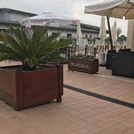 Bed & Breakfast Rosso Di Sera 3*