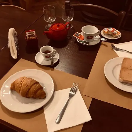 Rosso Di Sera Bed & Breakfast *